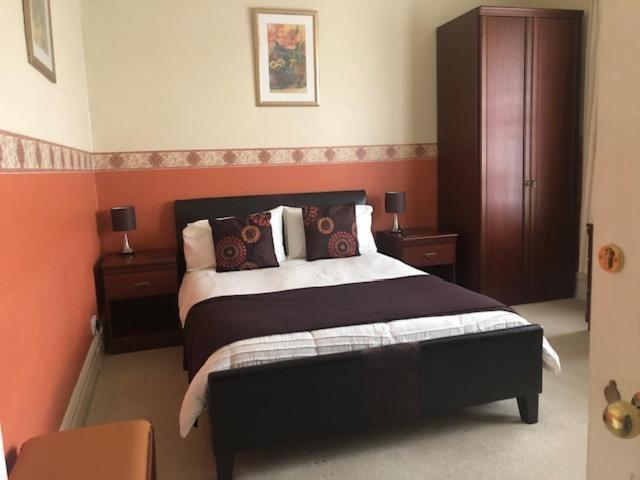 The Edwardian Lodge Guest House 솔즈베리 외부 사진
