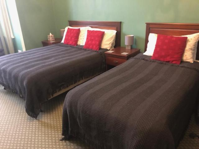 The Edwardian Lodge Guest House 솔즈베리 외부 사진